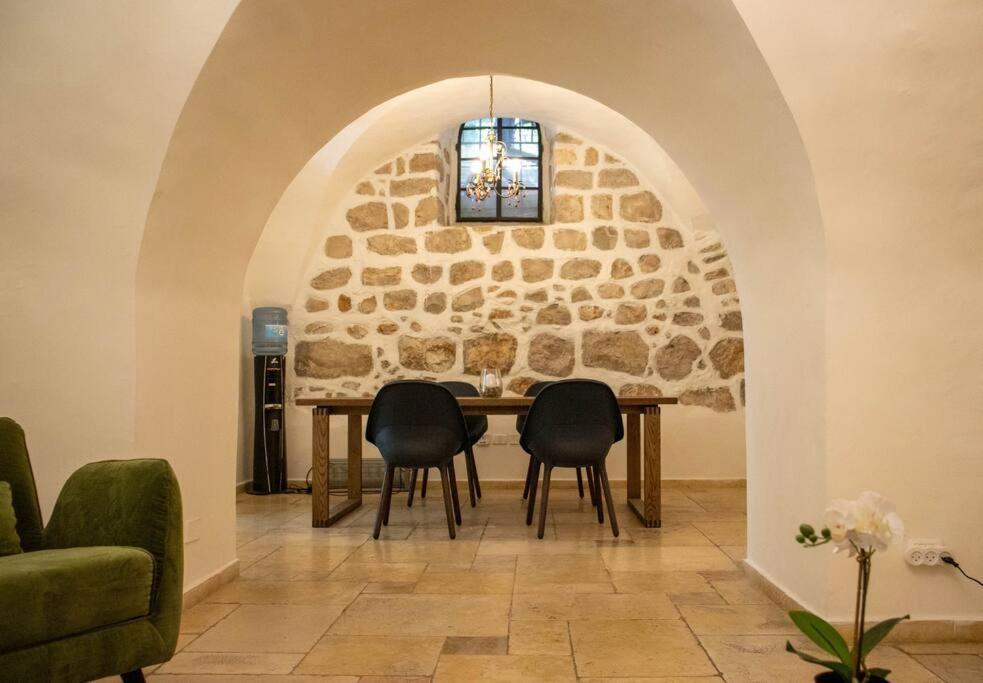 Cozy Heritage Home Jerusalem Exterior foto